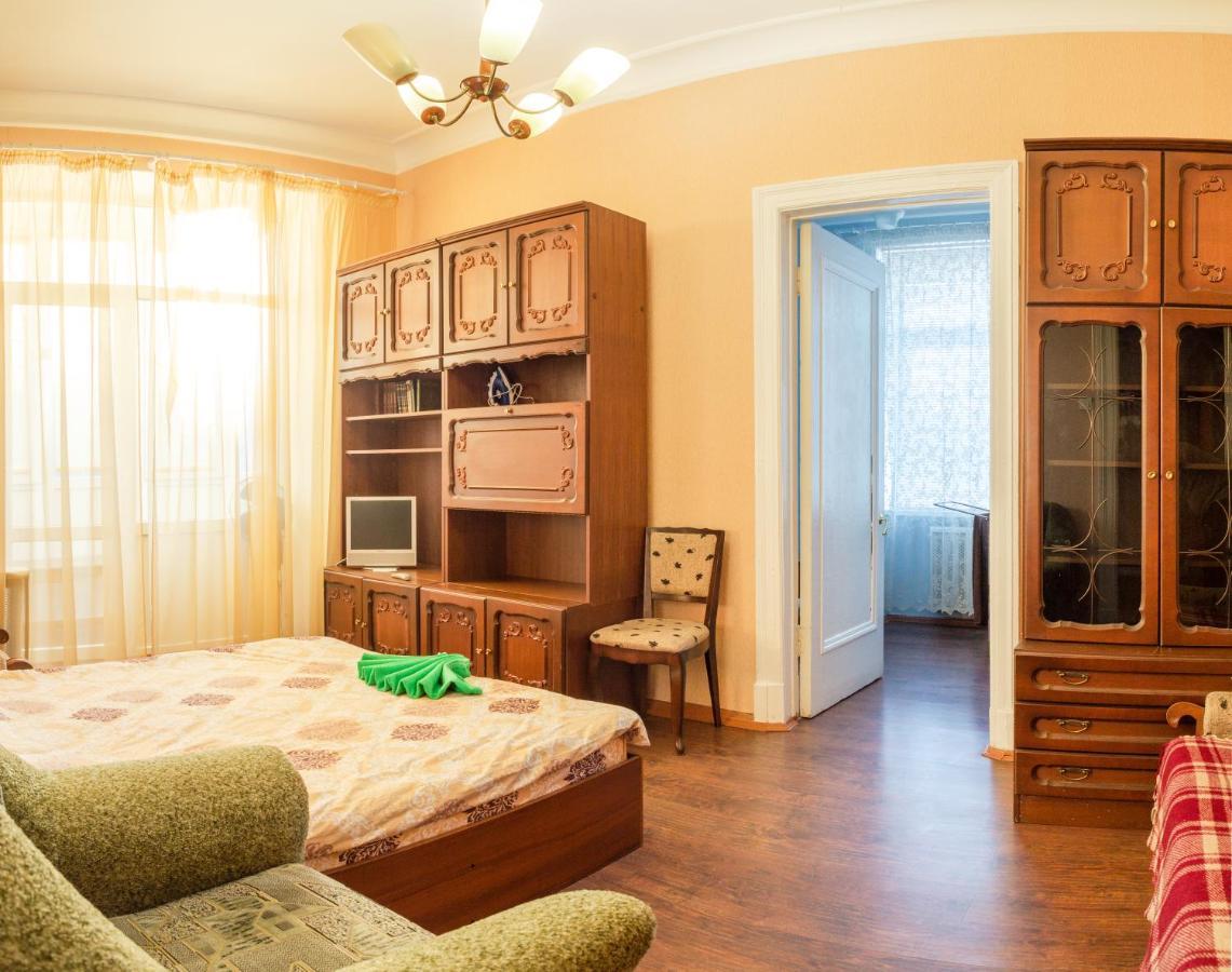 Квартира По Улице Большая Васильковская 92 Kyiv Exterior photo